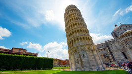 다시 일어서는 피사의 사탑...17년 동안 4cm 바로 섰다