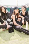 YG 케이플러스 여자 모델 12인, SMFK와 함께 스포티룩 선보여