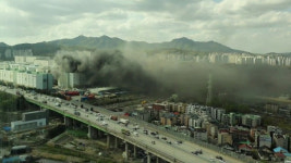 군포 복합물류센터 화재 담배꽁초 버린 20대 긴급체포