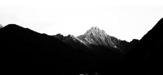 〔ANN의 뉴스 포커스〕농담을 통해 본질을 찾는 독창적인 사진 작업 과정