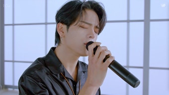 가수 김우진, 세 번째 커버 영상 공개… 채널 통합 200만 조회수 돌파