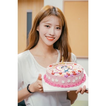 '놀면 뭐하니?' 팀, 러블리즈 미주 생일 축하 
