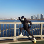 진선아트토모니 | '악의 마음' 진선규, 삶과 작품 속 빛을 발하는 '하모니'