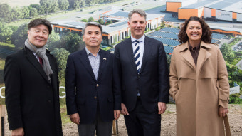 한·호주 국방장관, K-9 현지 생산공장 방문...