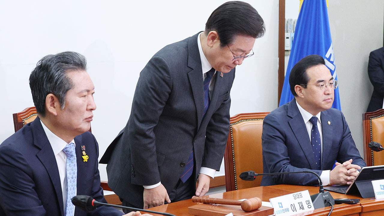 더불어민주당 혁신위원회, 돈봉투 의혹 진상조사 첫 과제 설정, 국민의힘의 흑색선전에 대한 사과 요구와 이상민 의원의 책임 강조 등 정치권 돈봉투 의혹에 대한 분분한 입장 차이