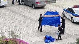 서울 강남 중학교 흉기 난동 뒤 남학생 투신...여학생 1명 부상