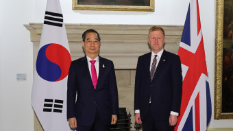 한 총리, 英 부총리 만나 