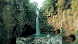 용암이 빚은 절경 연천 재인폭포 명승 지정