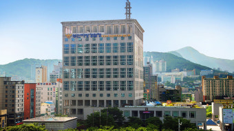 [속보] 경찰, 이재명 습격한 피의자의 조력자 1명 체포