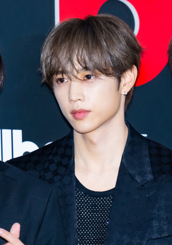 더보이즈 선우, 비상계단 숨은 사생팬에 폭행 피해…