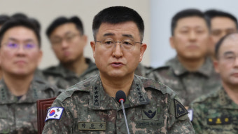 [속보] 국방부, 전 계엄사령관 박안수 육군참모총장 직무정지