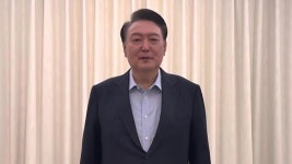 [속보] 검찰, '내란 우두머리 혐의' 윤 대통령 구속 기소