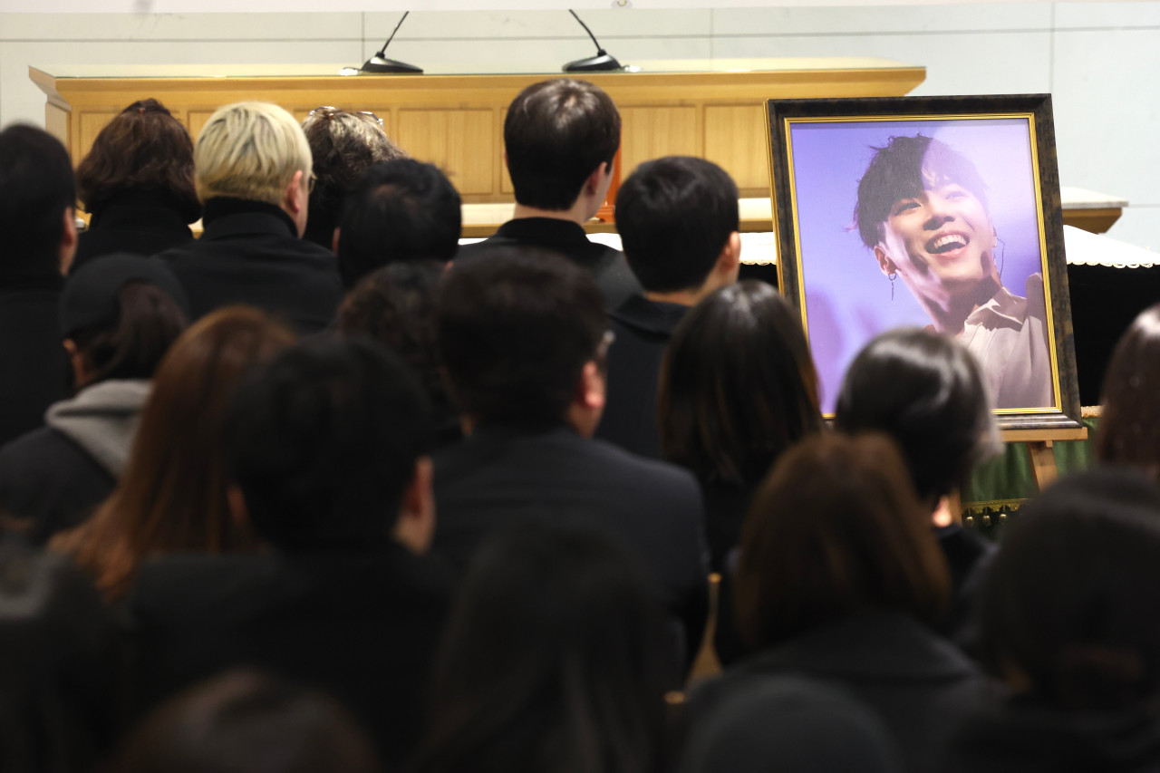휘성의 동생, 최혁성 씨 형의 평안한 영면에 감사 인사