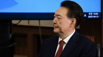 [단독] 경호처, 윤 비화폰 서버 기록 임의제출 시작...포렌식 착수