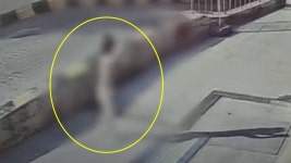 기저귀 찬 아이 혼자 마트에… 신고에 달려가 보니