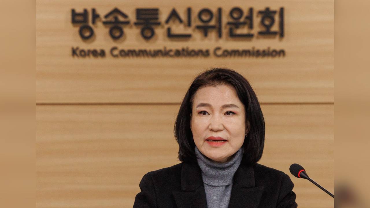 대통령, 국무회의 비공개 내용 정치적 활용 경고
