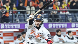 '8회 6득점' 한화, 극적인 역전승...2패 뒤 1승 '반격'