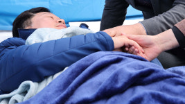 [속보] 단식 12일 안호영, 상태 악화로 병원 긴급 이송