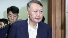 [속보] 내란 특검, '평양 무인기' 의혹 윤석열 징역 30년 구형