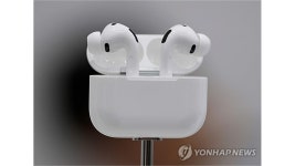 시리의 '눈'이 된 에어팟...애플, 카메라 탑재 AI 이어폰 출시 임박