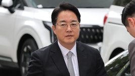 [속보] '계엄 가담 의혹' 심우정 전 검찰총장 구속영장 기각