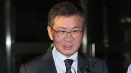 [속보] 경찰, '홍명보 선임 의혹' 정몽규 전 회장 불구속 송치