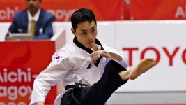 [속보] 윤규성, 태권도 품새 남자 개인전 금메달