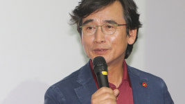 '이 대통령 명예훼손' 유시민 불송치...