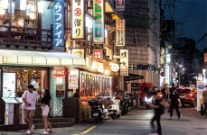 합정 이자카야 거리에도…