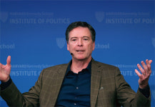 [할리우드 통신]  할리우드 기자단 앞에 선 코미 전 FBI 국장의 폭로