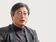 전 중앙일보 편집국장의 ‘두 번 다시 경험하고 싶지 않은 나라’