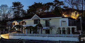 [단독] 박근혜 내곡동 사저 매입자는 조인성 고현정 소속사