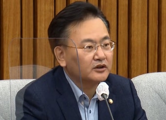 친윤 유상범 