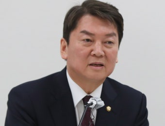 이준석, 나경원 이어 안철수로 옮겨간 친윤 십자포화