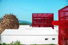 빨강 옷 입은 젊은 달 뜨자 영월도 떴다