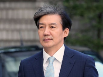 '출마' 시사한 조국 