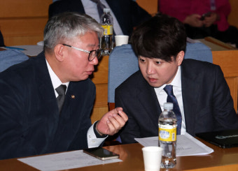 '설 전 통합' 미래대연합 제안에 이준석 