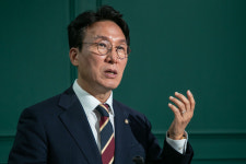 김민석 