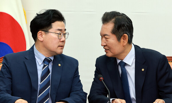 민주당 당대표 선거 2차 TV 토론, 정청래 vs 박찬대: 선명성 경쟁 과열