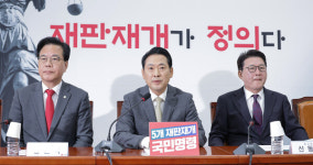 재명이네만 살아남는 동물농장...히틀러까지 꺼내든 국힘