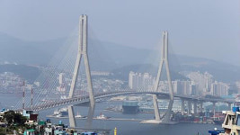 교량의 도시 부산, 다리 둘 중 하나는 지진 무방비