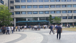 고려대 공학관 유독가스 유출…학생들 대피 소동