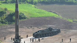 日 관방 어제 北 발사 미사일 ICBM 가능성 높다