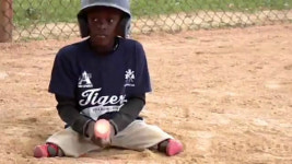 [뉴스pick] 두 다리 없는 야구 소년…미 대륙 감동케 한 열정