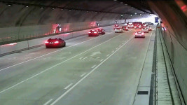 강남순환로 봉천터널서 6중 추돌…6명 다쳐