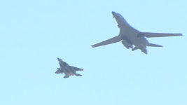 트럼프 순방 앞두고 B-1B 폭격기 2대 어제 한반도 출격