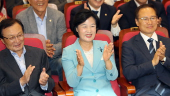 지방선거 초반 개표 순조…민주 압승·한국 참패 유력
