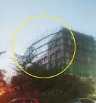 [제보컷] 학교 건물 입구로 와르르…5층 높이 철골 구조물 무너져