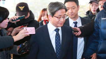 김명수 대법원장, 양승태 검찰 소환에 