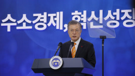 문 대통령 수소 경제 의지 확고…신성장동력 마련할 절호의 기회